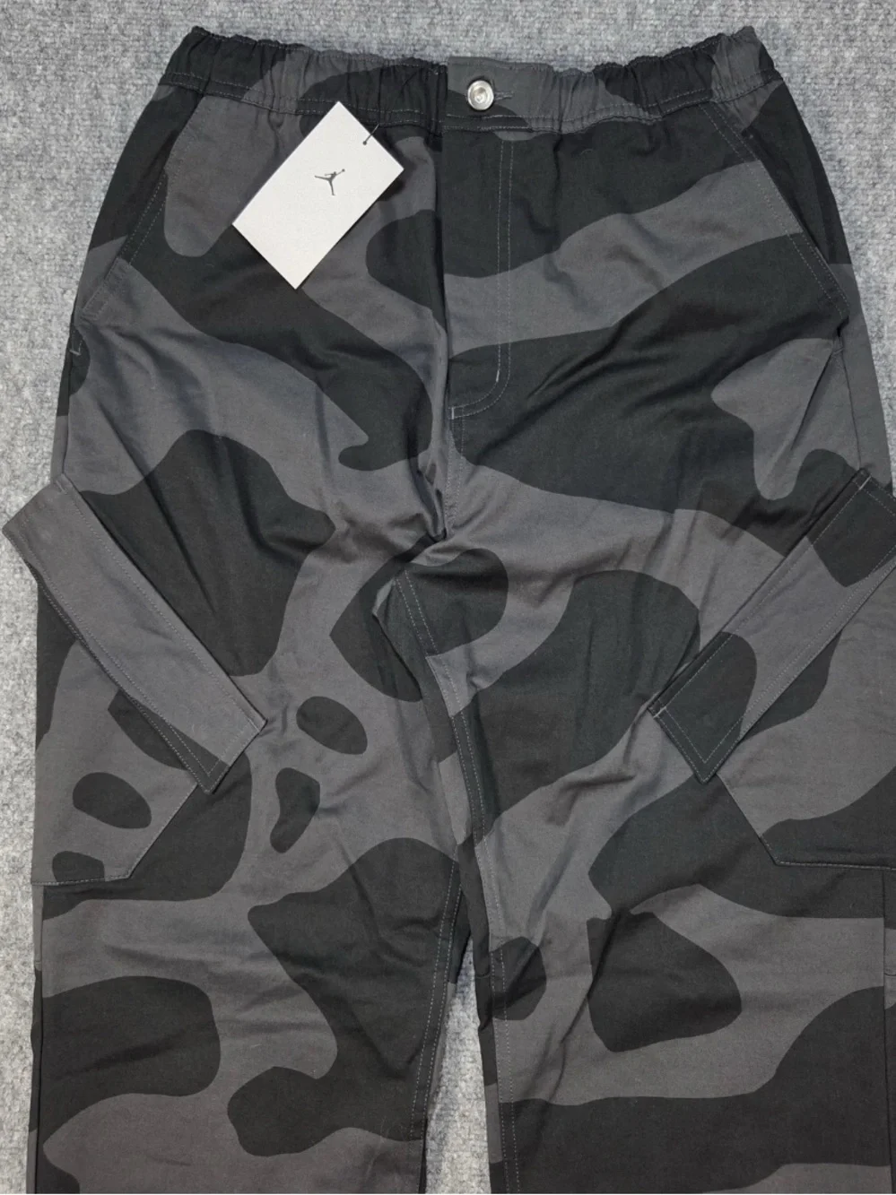 Jordan Men's Black & Gray Camo Cargo Pants Nike Air Jordan Chicago Trousers